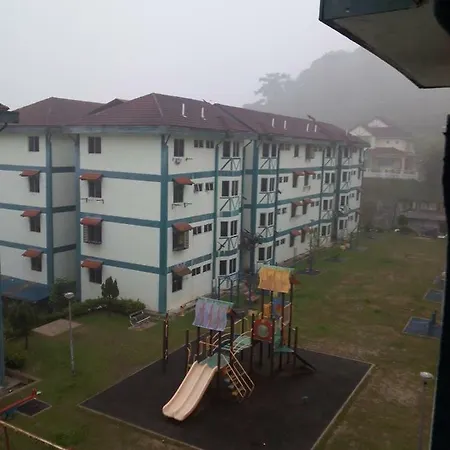 D'Puncak Arabella Muslim Homestay Cameron Highlands Exterior photo